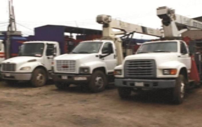 ZIL Wireline Truck & 2 Crane Trucks